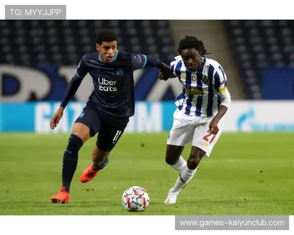 波尔图中场分球精确打开局面：控场艺术的节拍与传球的脉搏