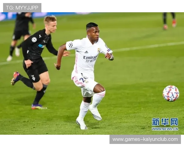 维尼修斯带球一路趟过两人抽射得分